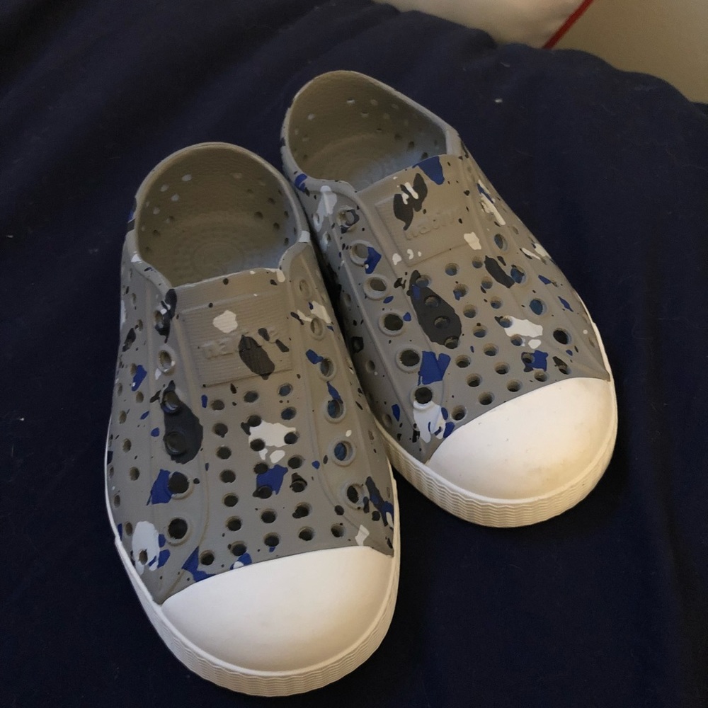 Native Jefferson slip on sneakers